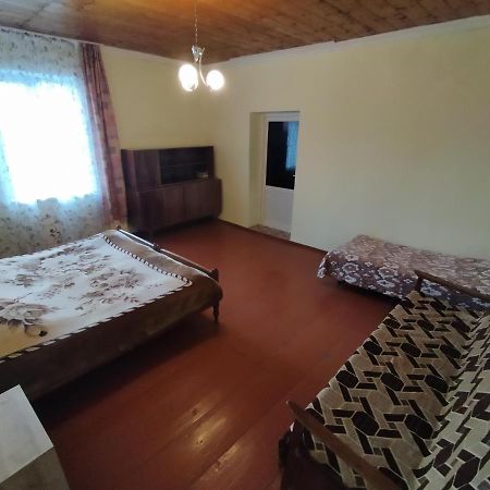 Guest House Katia Местия Екстериор снимка