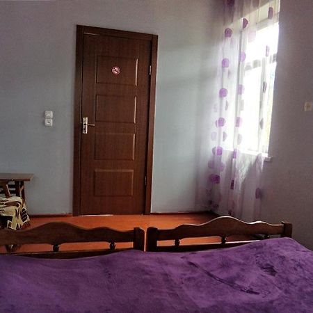 Guest House Katia Местия Екстериор снимка