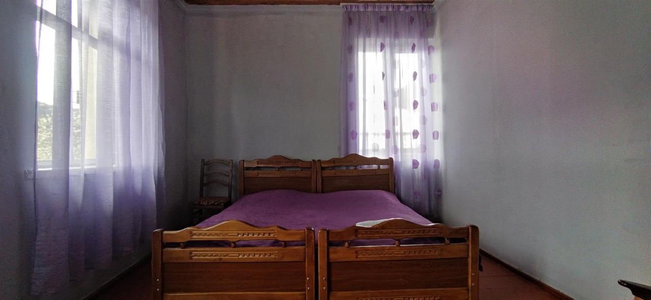 Guest House Katia Местия Екстериор снимка