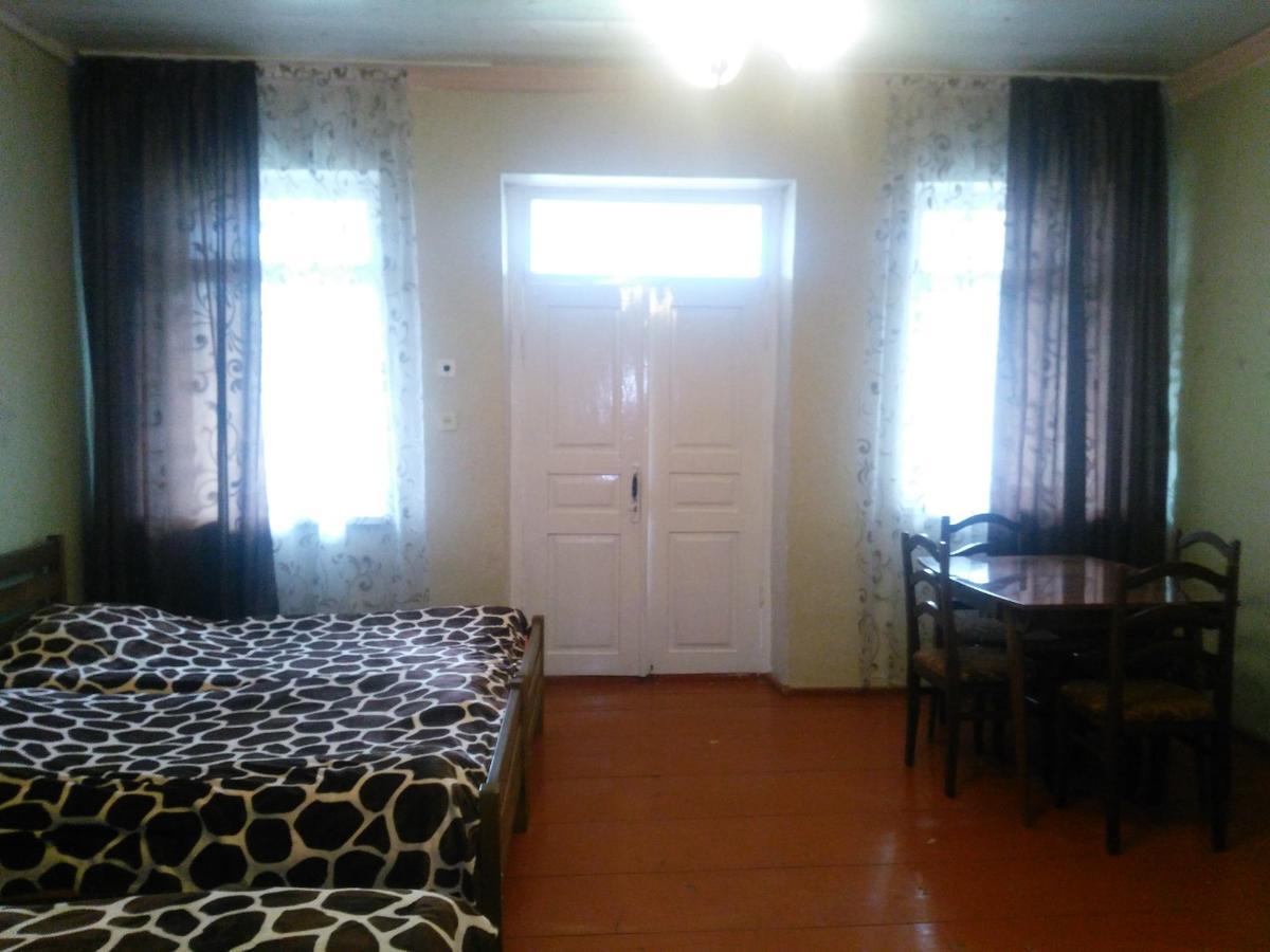 Guest House Katia Местия Екстериор снимка
